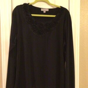 Carolyn Taylor XL Black Top with Black Roses Collar